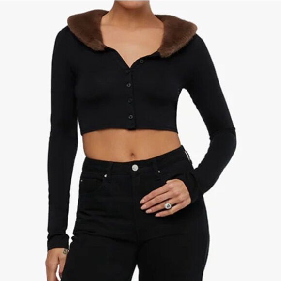 BNWT - WEWOREWHAT BLACK AND BROWN CUPRO AND FAUX FUR COLLAR CROP CARDIGAN - XS - Picture 1 of 6
